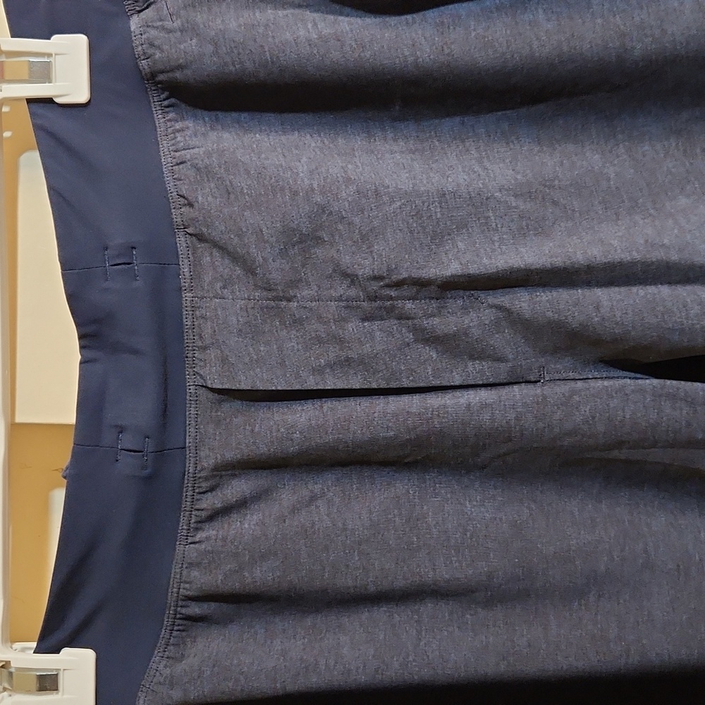 Lululemon☆ T.H.E Short 9" - Picture 5 of 9